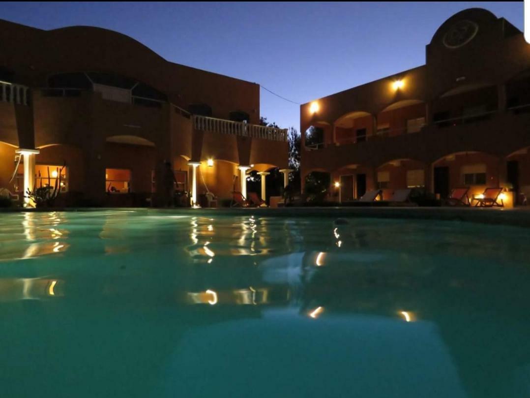 Hotel Victorias *